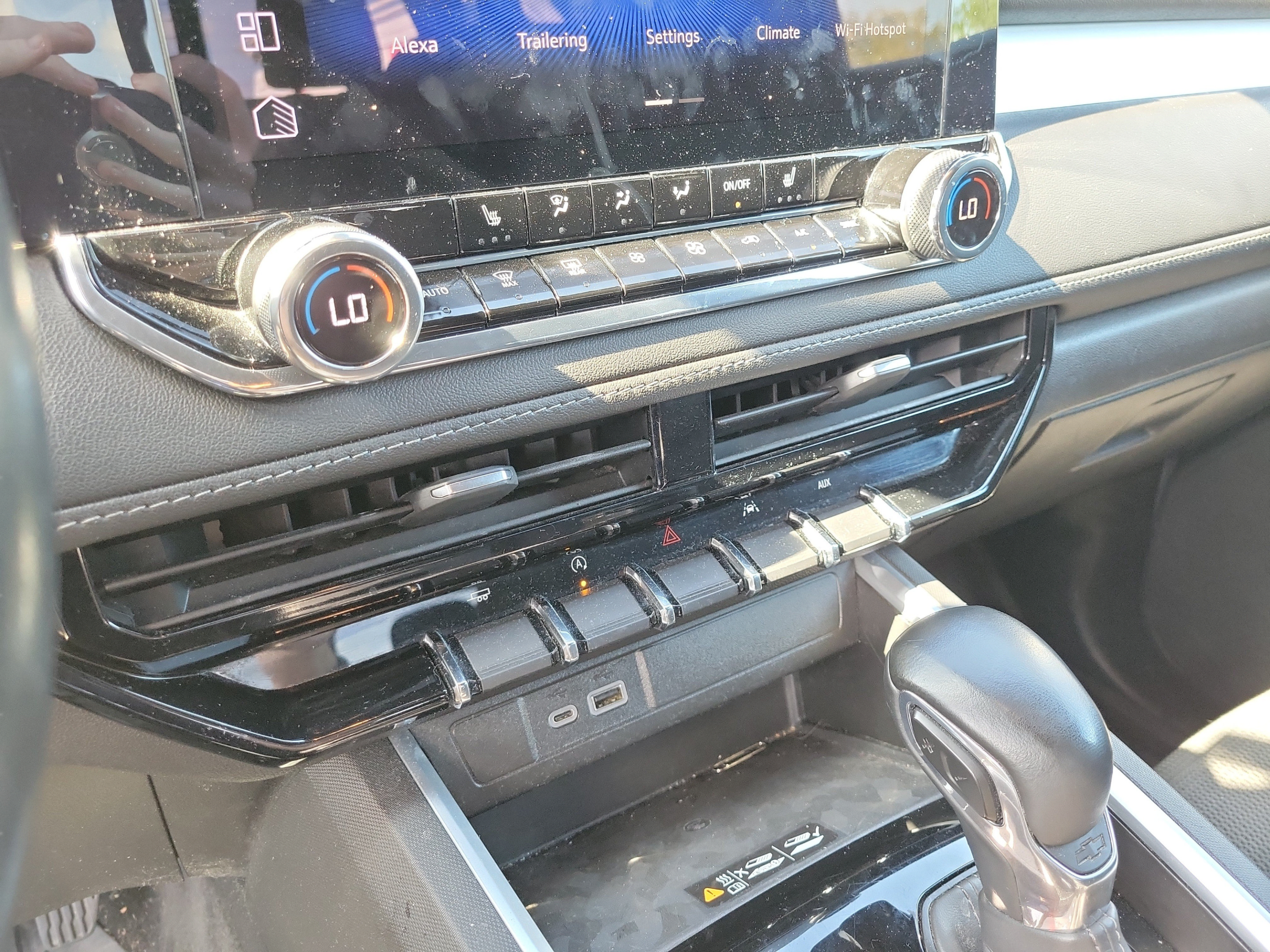 Used 2023 Chevrolet Colorado LT w/ LT Convenience Package II RWD image 18