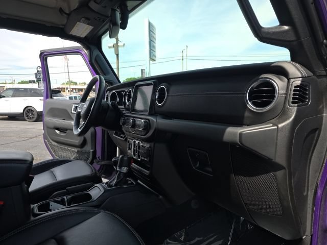 Used 2023 Jeep Wrangler Unlimited Sahara w/ Cold Weather Group AWD/4WD image 46