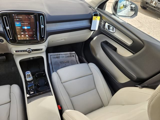 New 2026 Volvo XC40 B5 Ultra w/ Climate Package AWD/4WD image 12