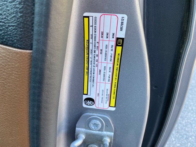 Used 2017 Chrysler Pacifica Limited FWD image 24