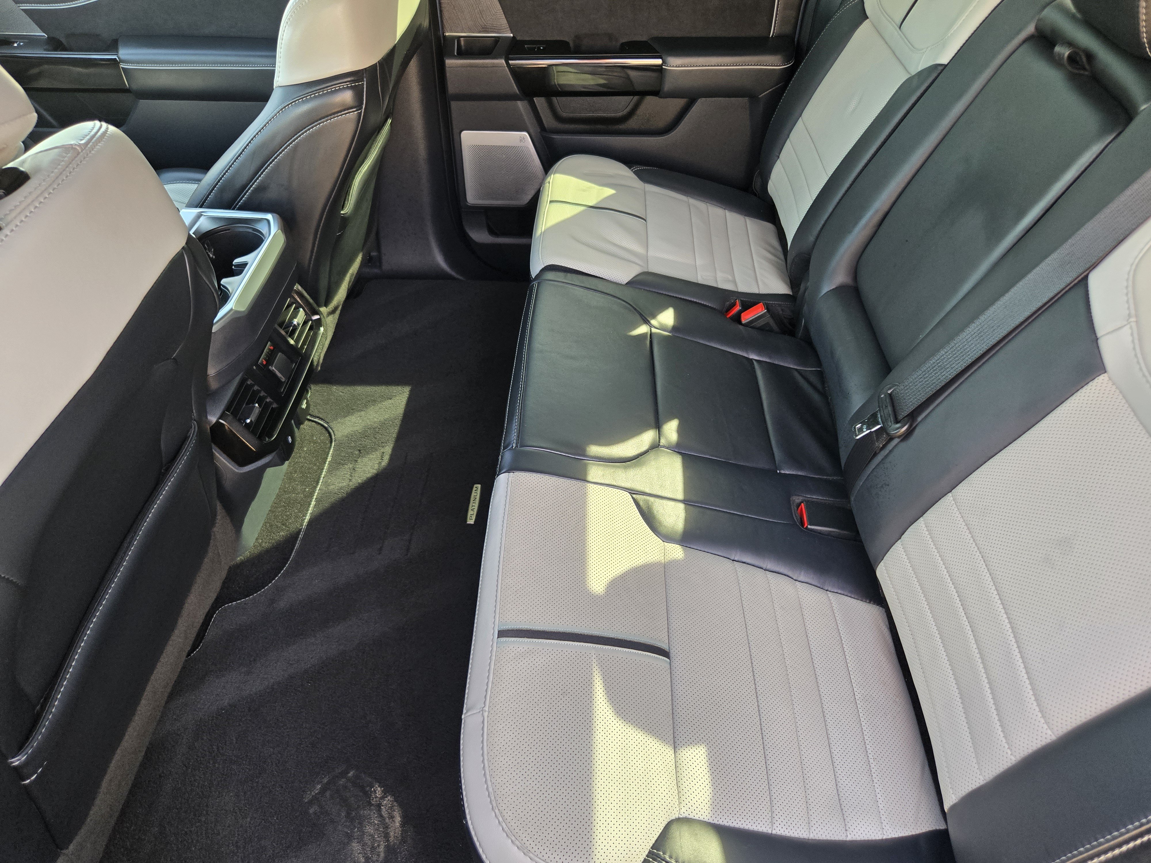 Used 2023 Ford F150 Lightning Platinum AWD/4WD image 22