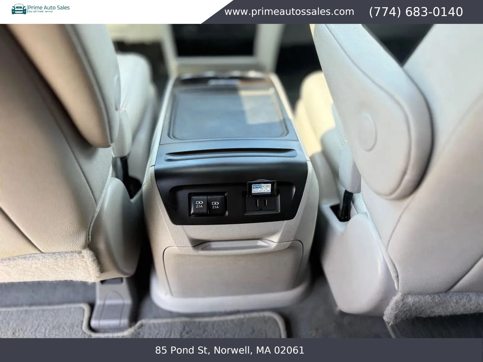 Used 2019 Toyota Sienna XLE w/ XLE Navigation Package FWD image 26