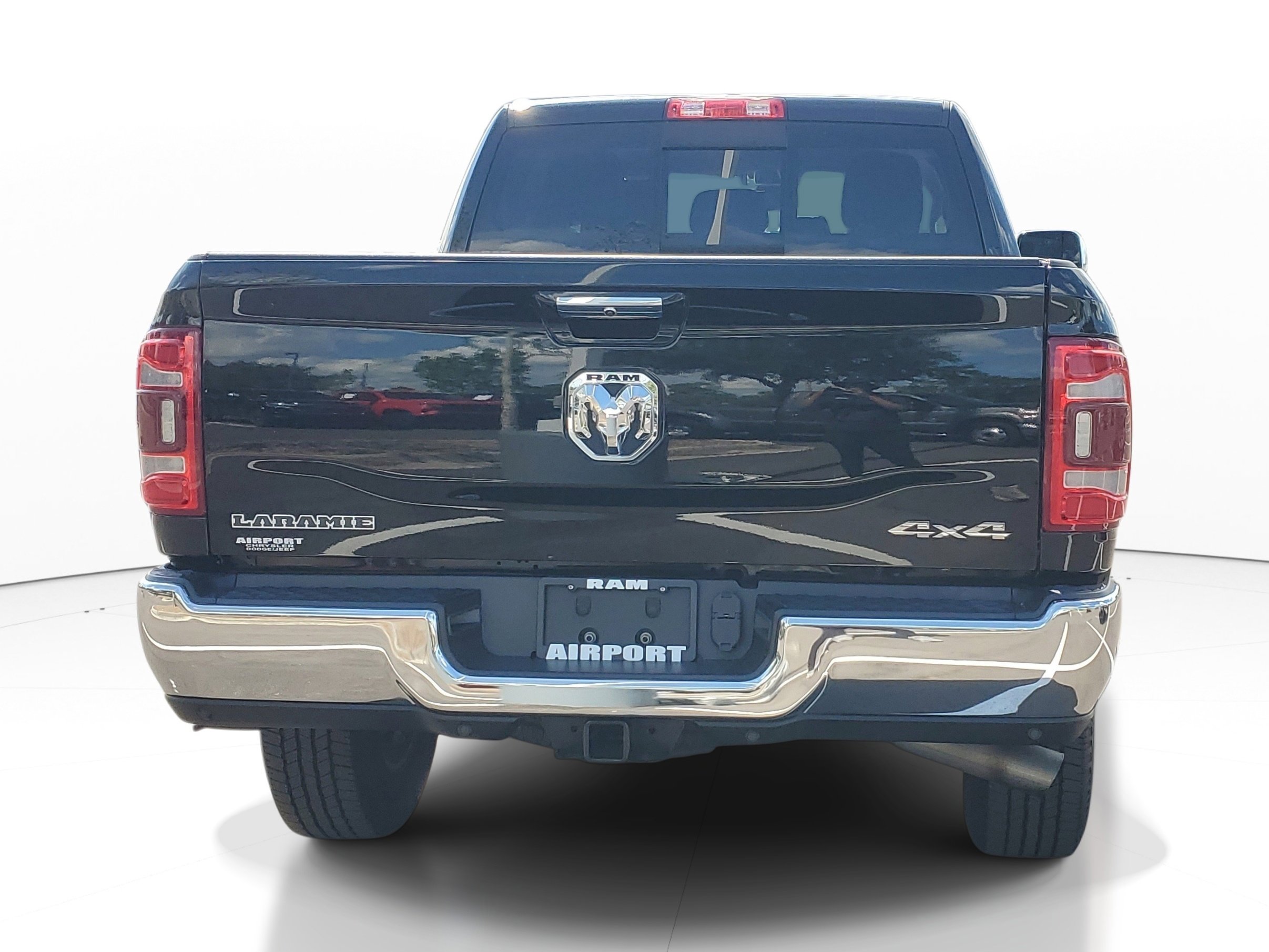 Used 2020 RAM 3500 Laramie image 5