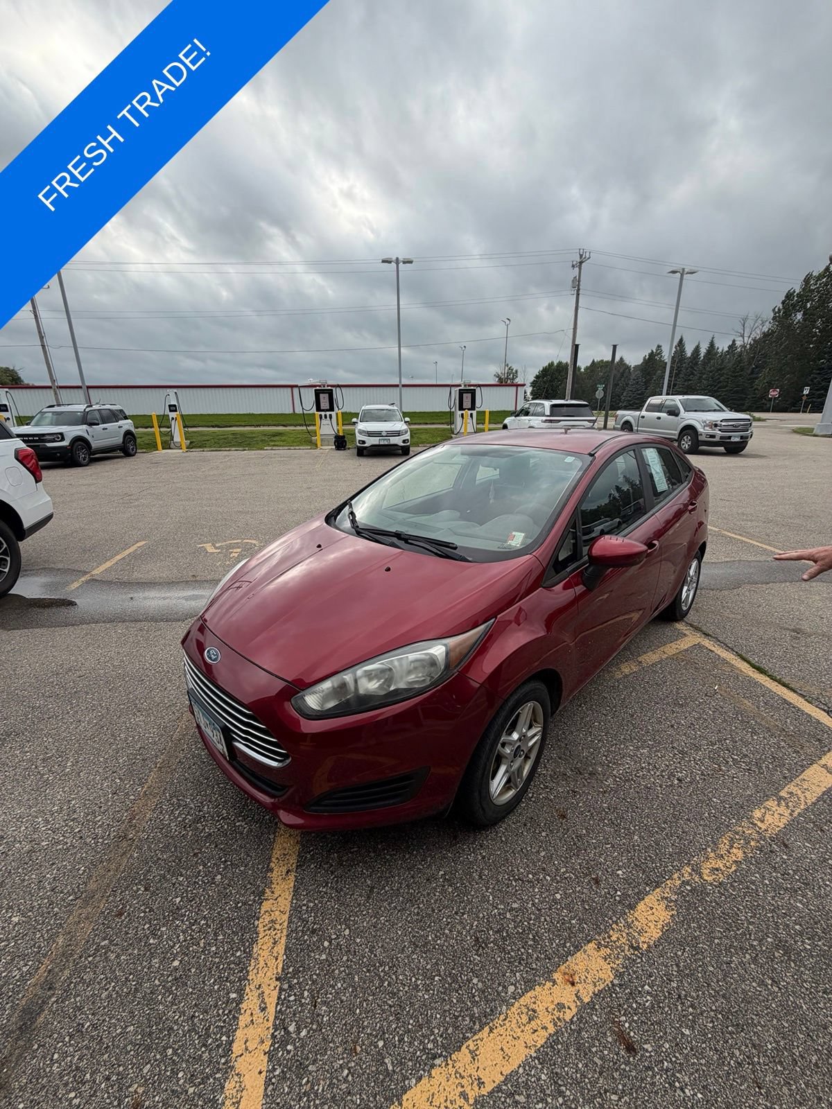 Used 2017 Ford Fiesta SE FWD image 2