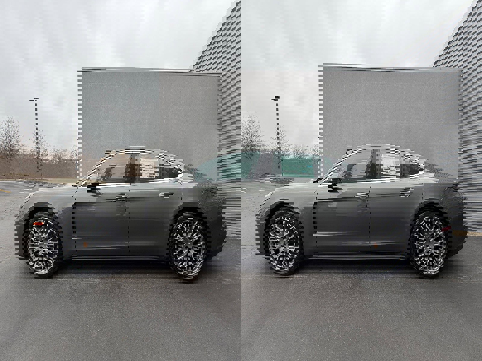 New 2026 Porsche Panamera 4 image 2