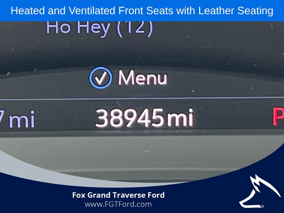 Used 2022 Cadillac XT5 Premium Luxury w/ Technology Package FWD image 6