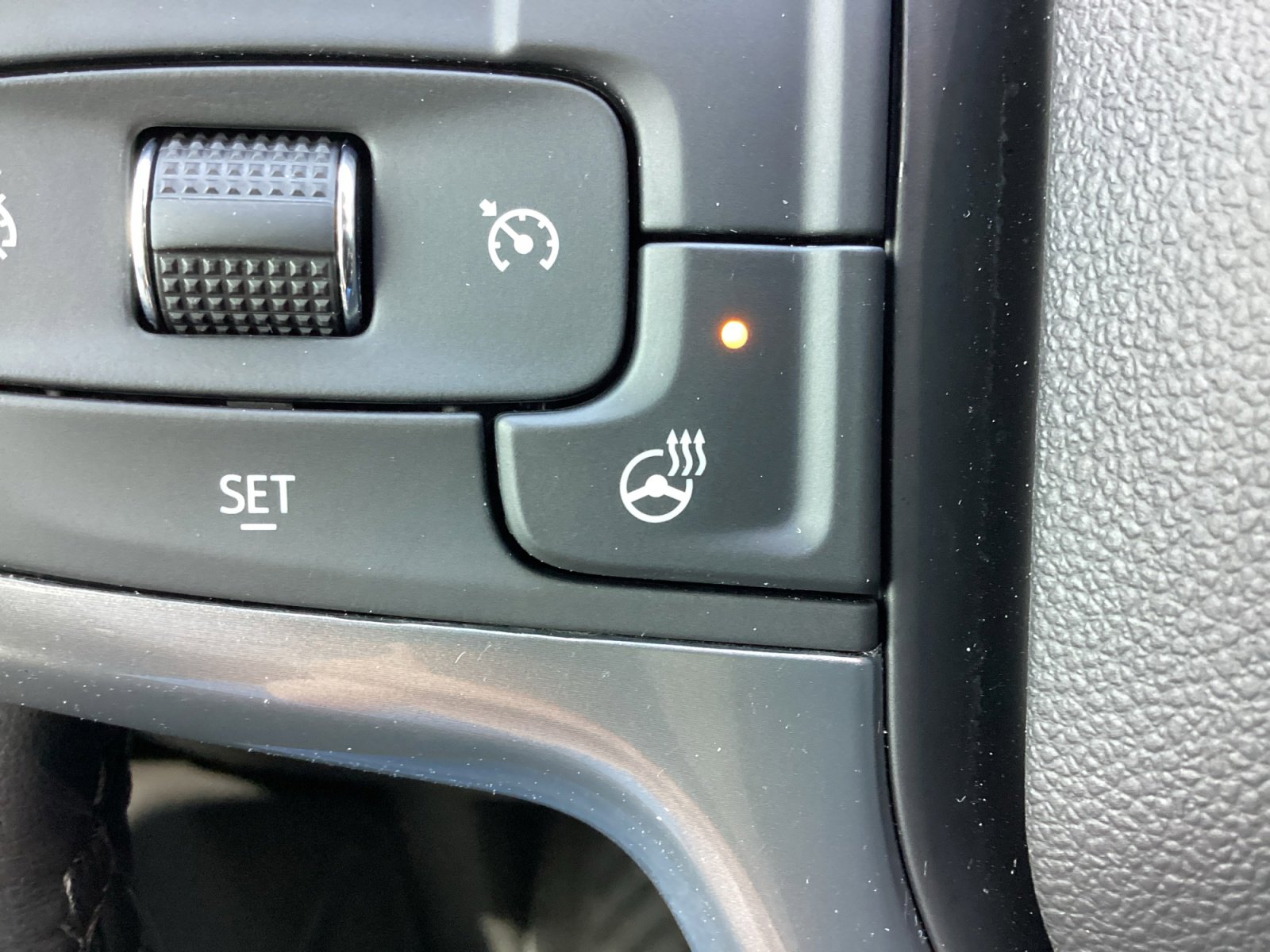 Used 2022 Chevrolet Silverado 1500 LT RWD image 29
