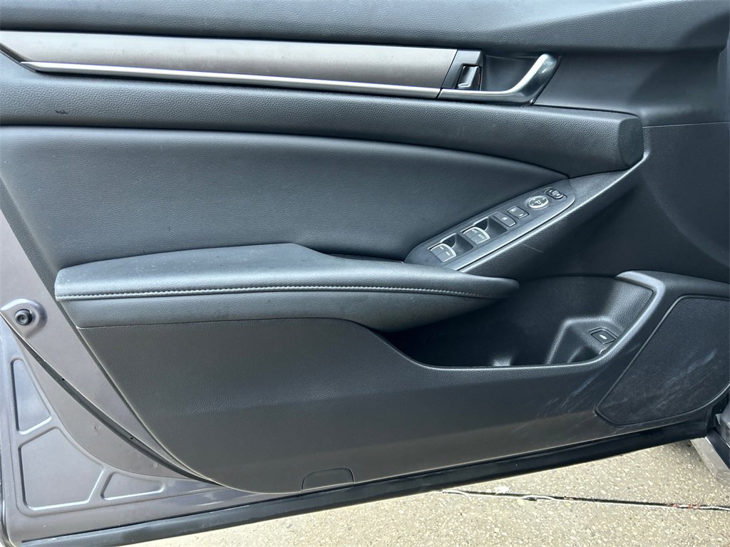 Used 2019 Honda Accord LX image 11