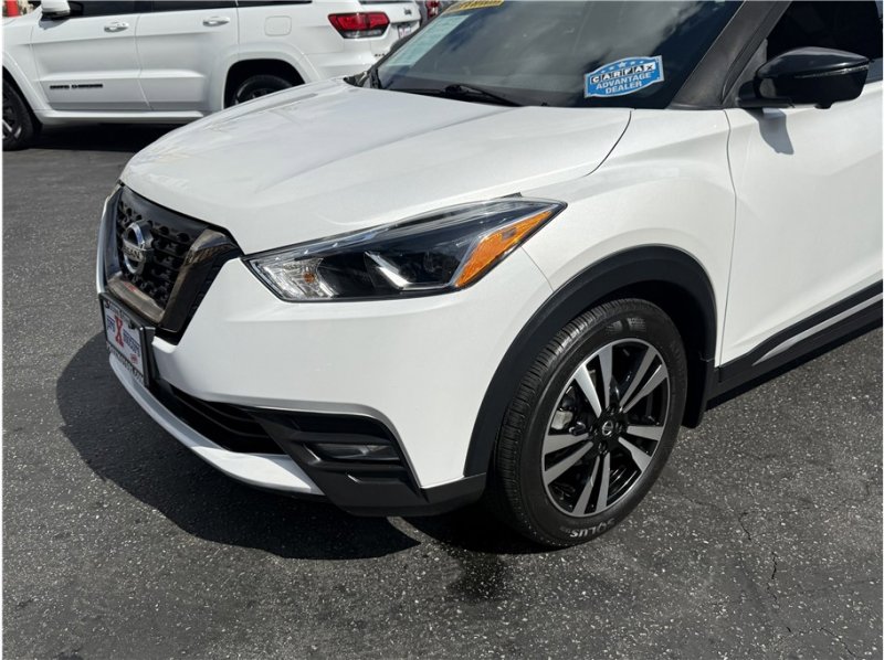 Used 2020 Nissan Kicks SR w/ SR Premium Package image 7