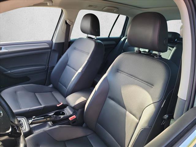 Used 2015 Volkswagen Golf TDI SE FWD image 13