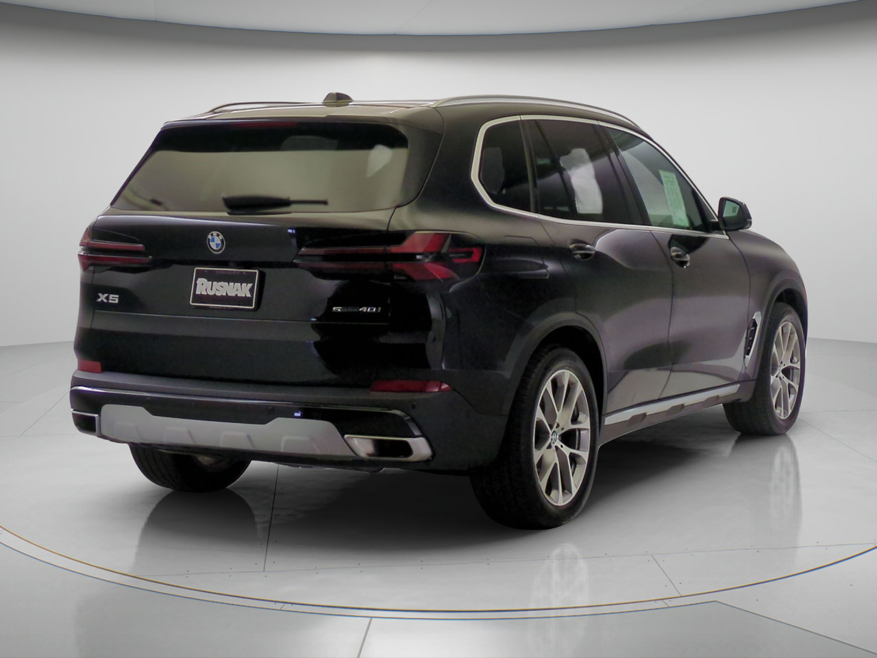Used 2025 BMW X5 sDrive40i w/ Climate Comfort Package RWD image 3
