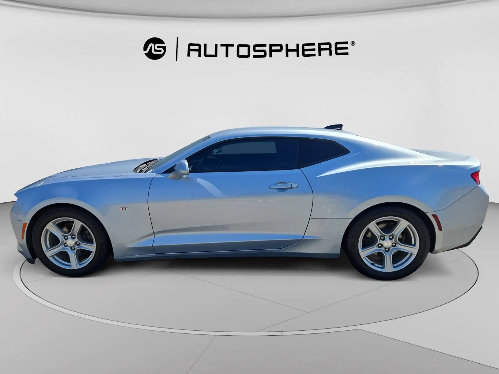 Used 2017 Chevrolet Camaro LT RWD image 4