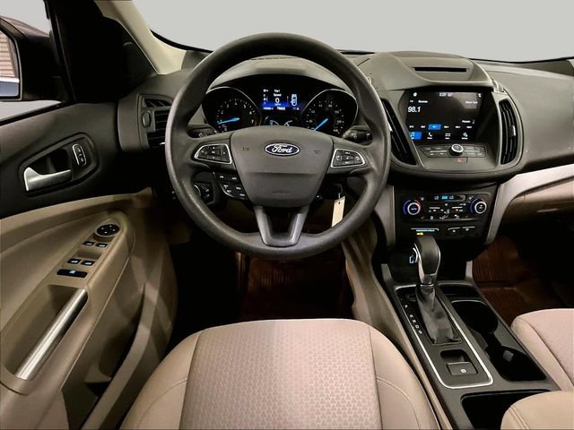 Used 2018 Ford Escape SE w/ SE Sync 3 Package AWD/4WD image 5