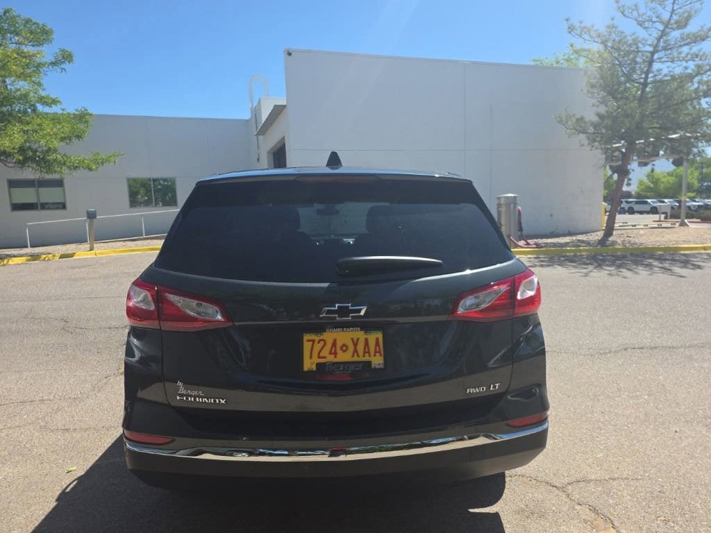 Used 2019 Chevrolet Equinox LT w/ Driver Convenience Package AWD/4WD image 5
