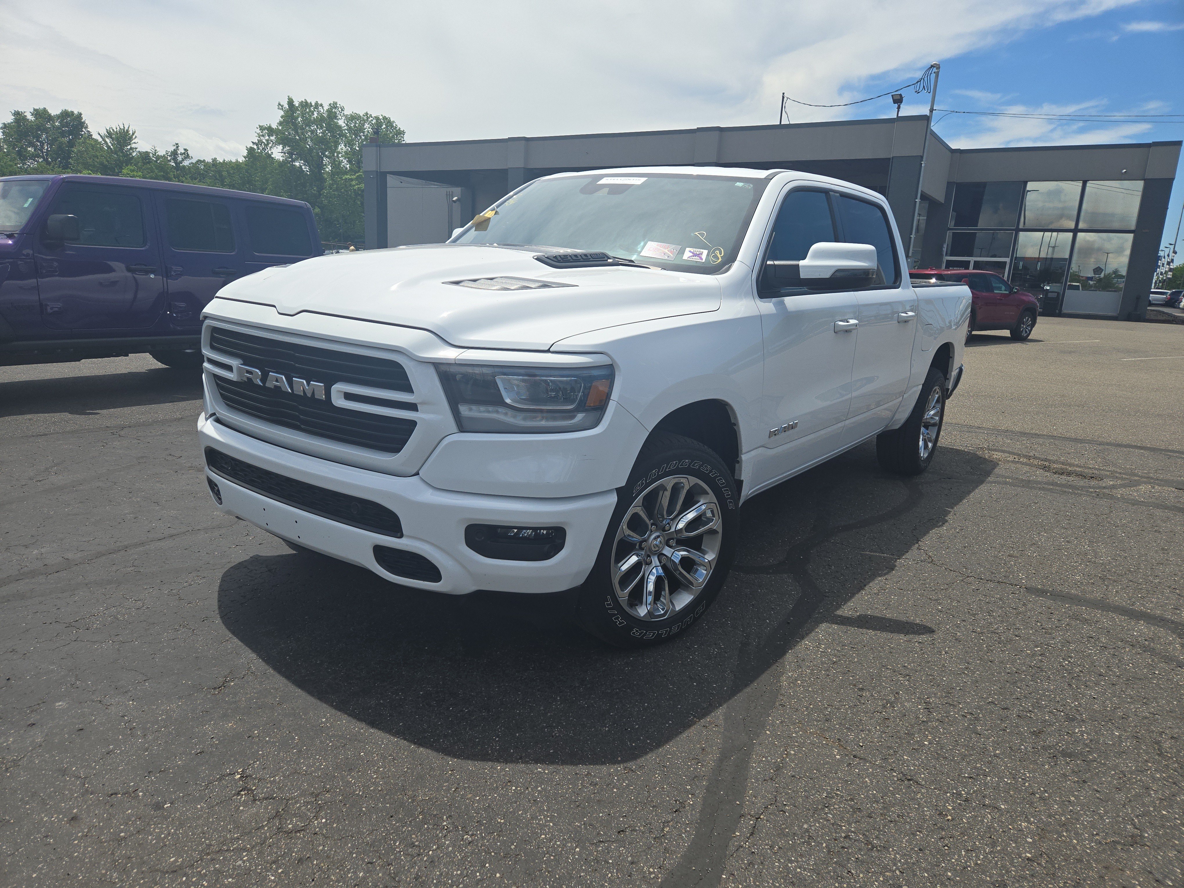 Used 2023 RAM 1500 Laramie AWD/4WD image 7