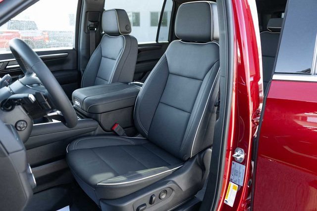New 2026 Chevrolet Suburban Premier AWD/4WD image 13