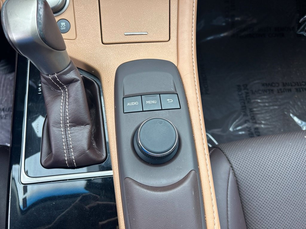 Used 2018 Lexus ES 350 w/ Premier Package FWD image 39
