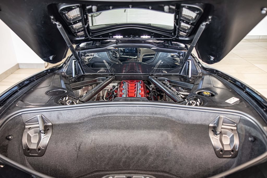Used 2024 Chevrolet Corvette Stingray Preferred Cpe w/ Z51 Performance Package RWD image 16