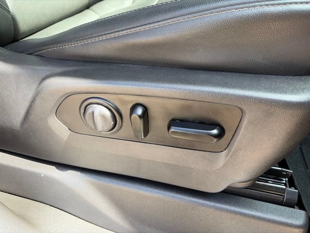 Used 2021 GMC Sierra 1500 SLT w/ SLT Convenience Package AWD/4WD image 54