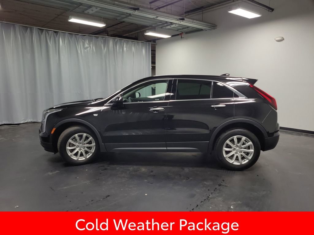 Used 2023 Cadillac XT4 Luxury w/ Cold Weather Package image 5