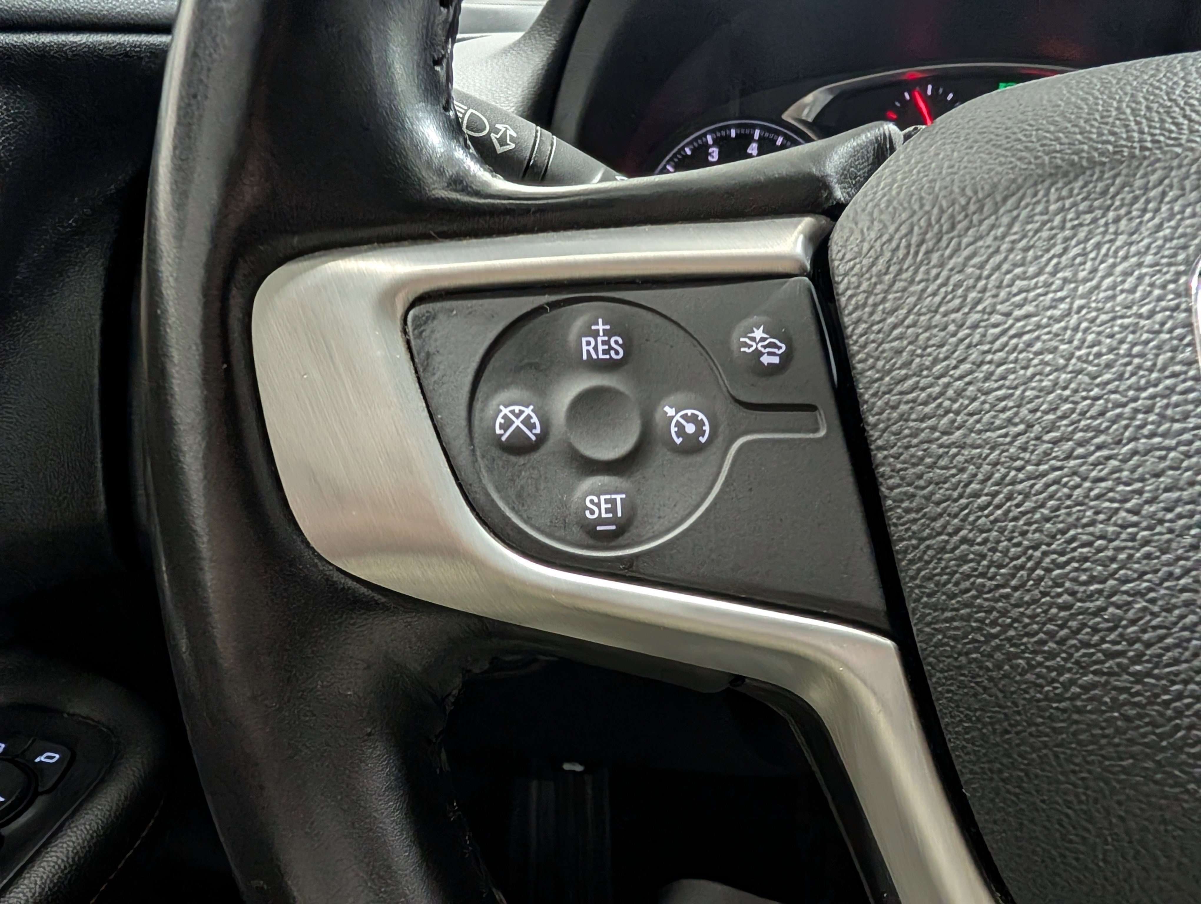 Used 2020 GMC Terrain SLE w/ Driver Convenience Package image 23