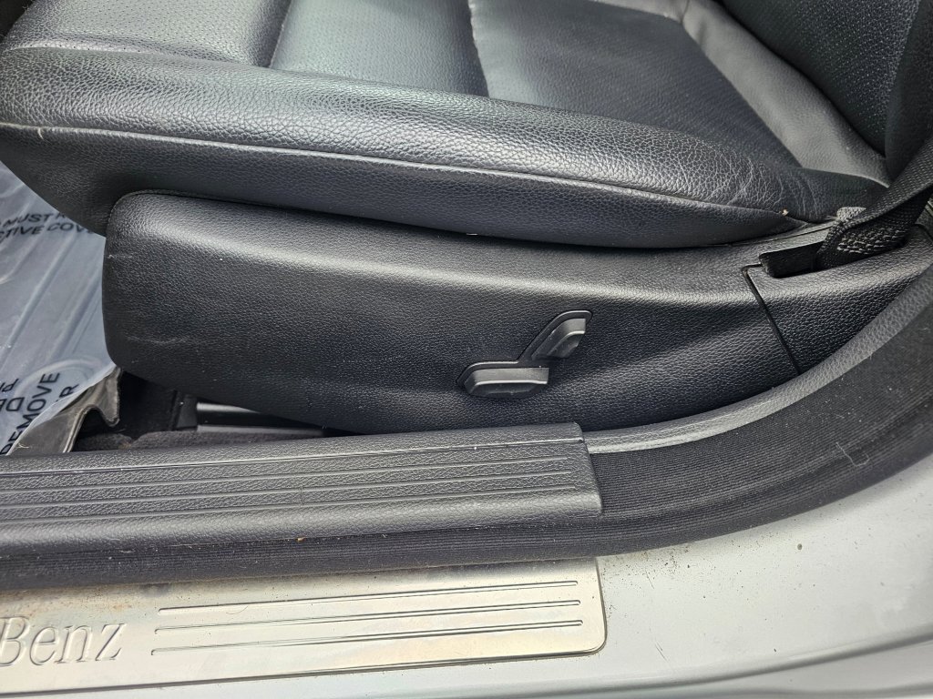 Used 2012 Mercedes-Benz C 300 4MATIC Sedan image 28