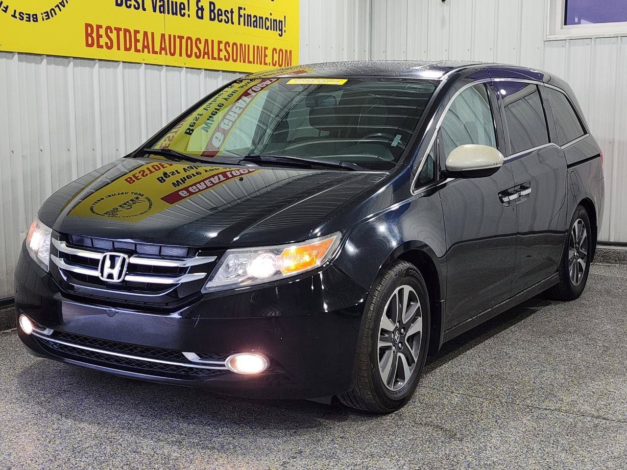 Used 2014 Honda Odyssey Touring image 1