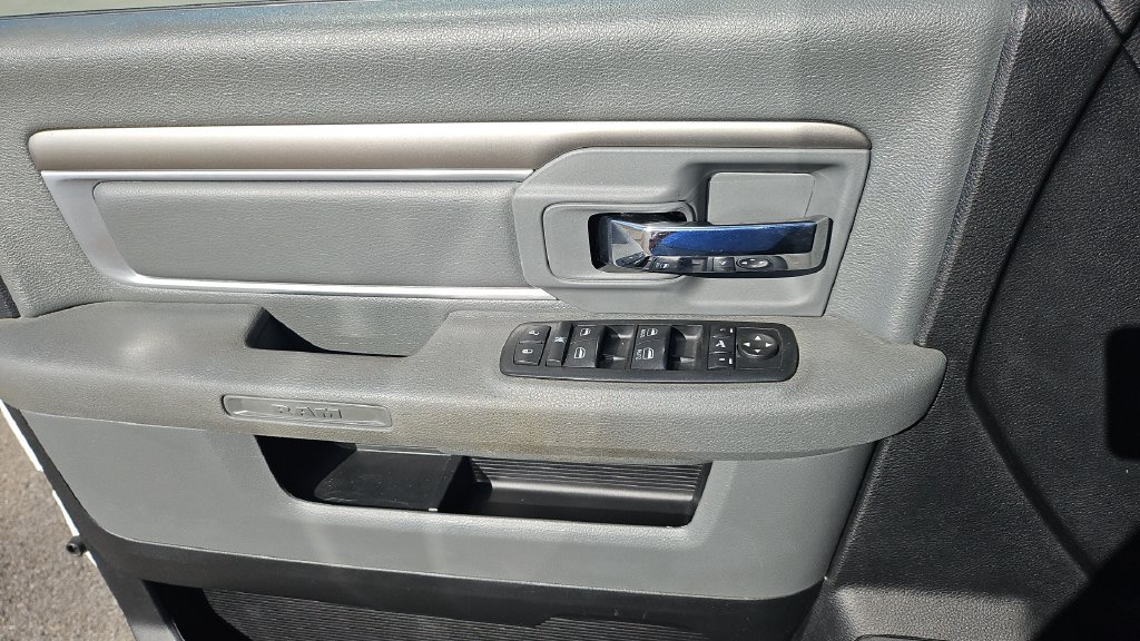 Used 2015 RAM 1500 Big Horn AWD/4WD image 3