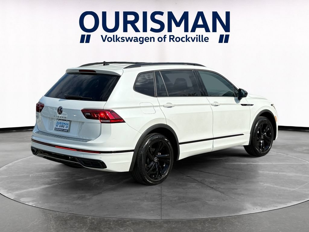 Used 2023 Volkswagen Tiguan SE R-Line FWD image 6
