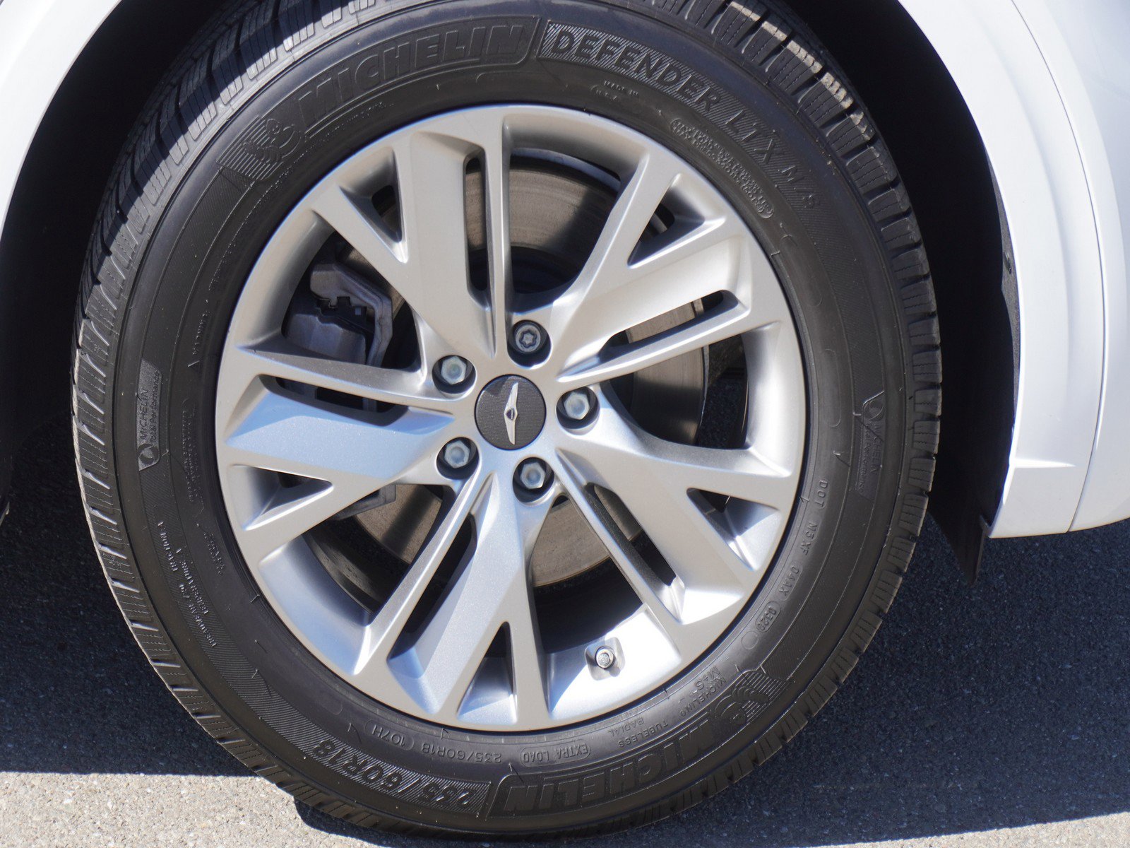 Used 2023 Genesis GV70 2.5T AWD/4WD image 5