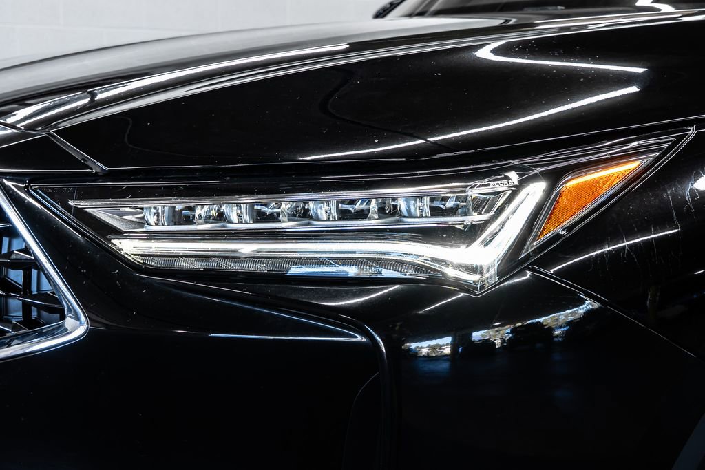 Certified 2023 Acura MDX FWD w/ Technology Package image 9