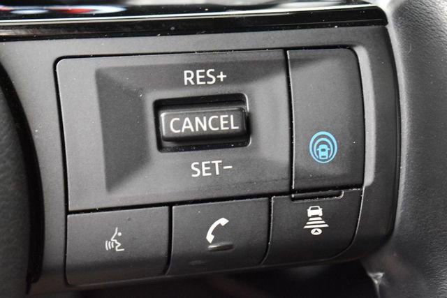 Used 2023 Nissan Pathfinder Platinum AWD/4WD image 27