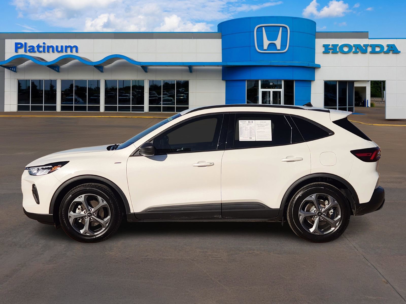 Used 2025 Ford Escape ST-Line w/ Tech Pack #1 image 3