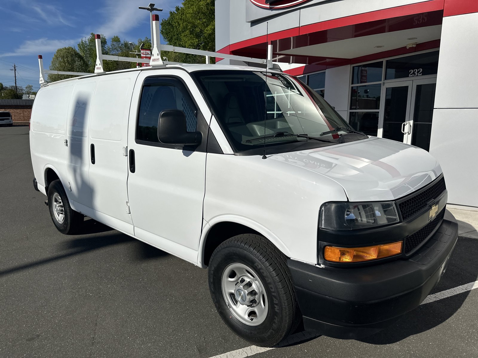 Used 2023 Chevrolet Express 2500 RWD image 2