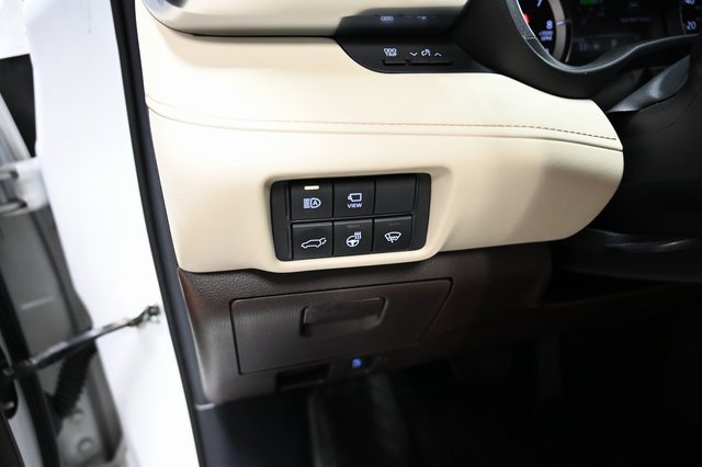Used 2022 Toyota Highlander Platinum image 28