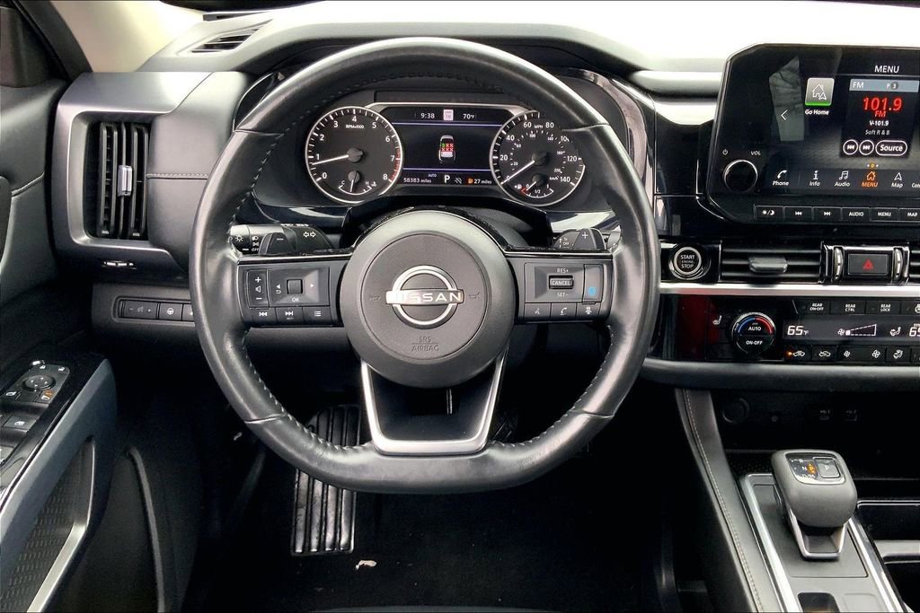 Used 2023 Nissan Pathfinder SL image 8