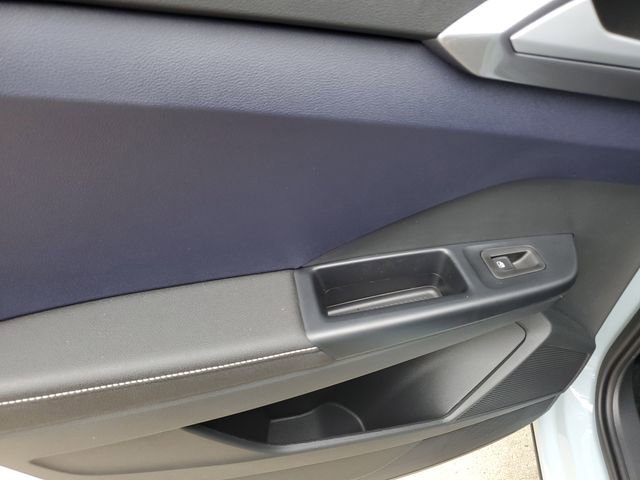 New 2026 Volkswagen Taos SEL image 16