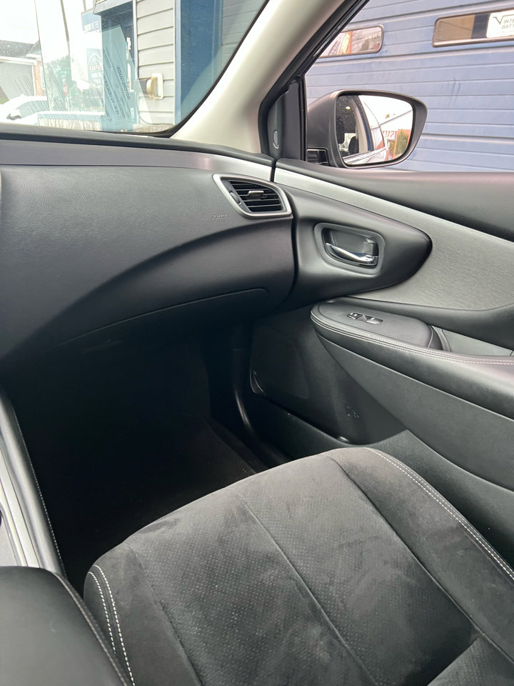 Used 2020 Nissan Murano S w/ Technology Package image 16