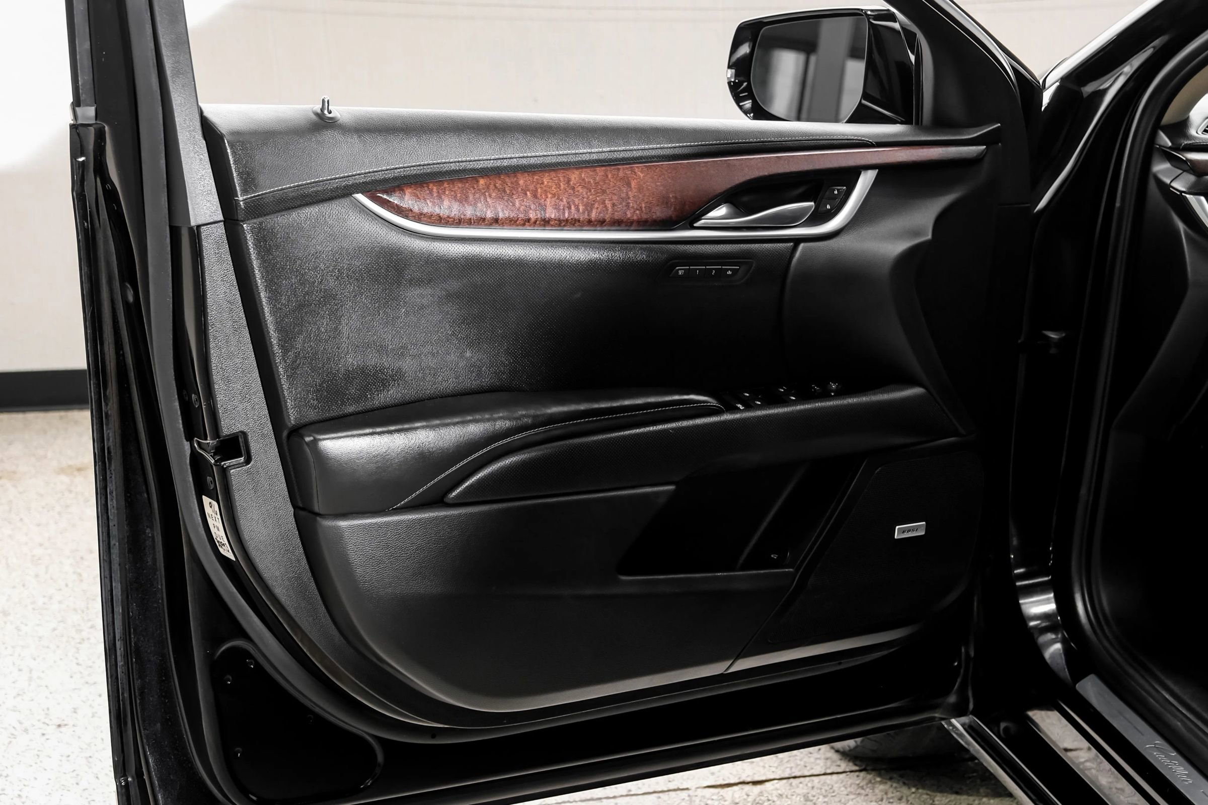 Used 2019 Cadillac XTS Luxury FWD image 47