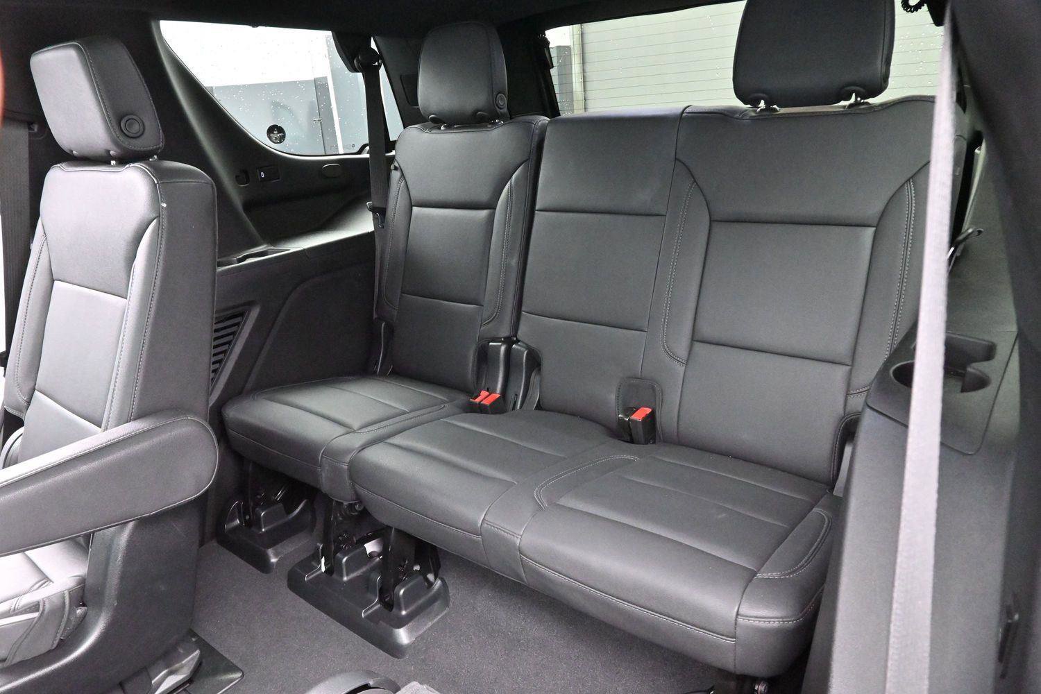 Used 2023 Chevrolet Tahoe LT w/ Luxury Package AWD/4WD image 32