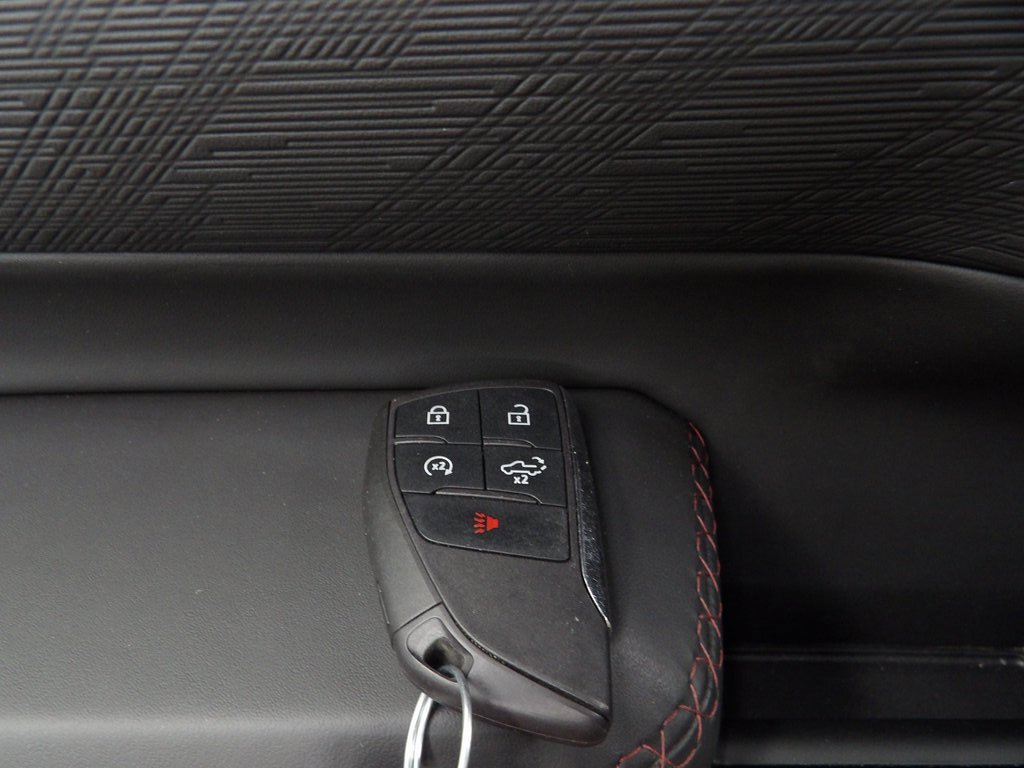 Used 2025 GMC Sierra 2500 AT4X image 63