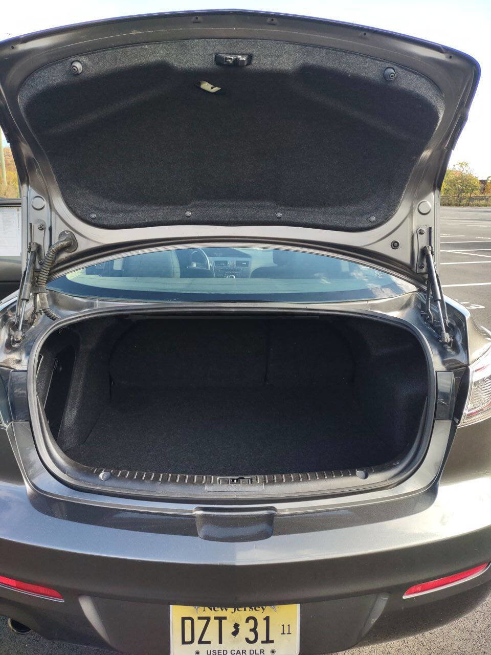 Used 2013 MAZDA MAZDA3 i Touring image 21