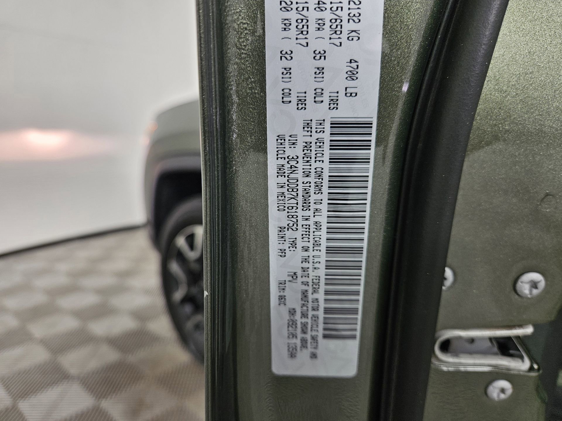 Used 2019 Jeep Compass Trailhawk w/ Cold Weather Group image 40