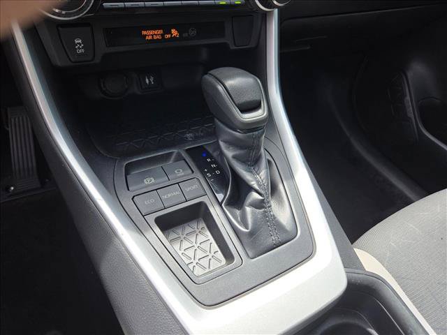 Used 2019 Toyota RAV4 XLE FWD image 15