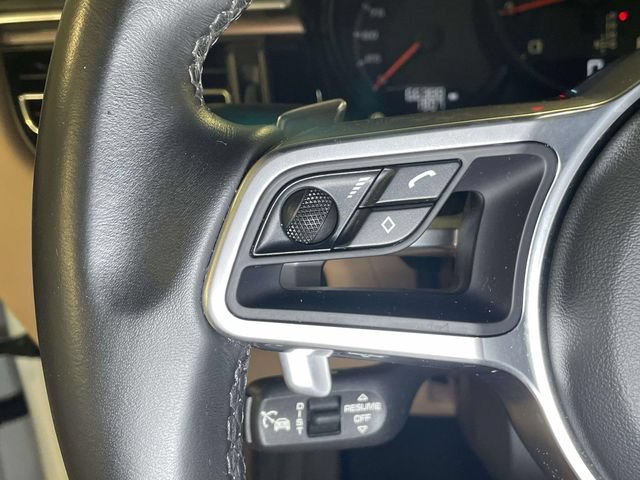 Certified 2020 Porsche Macan AWD/4WD image 41