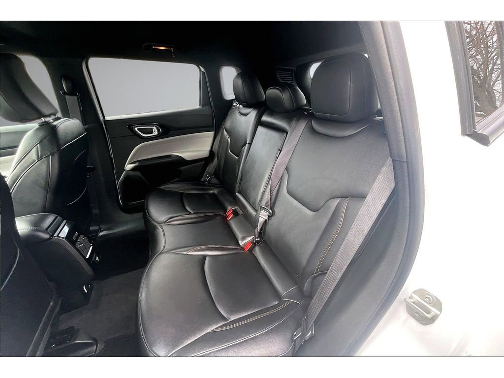 Certified 2024 Jeep Compass Limited image 23