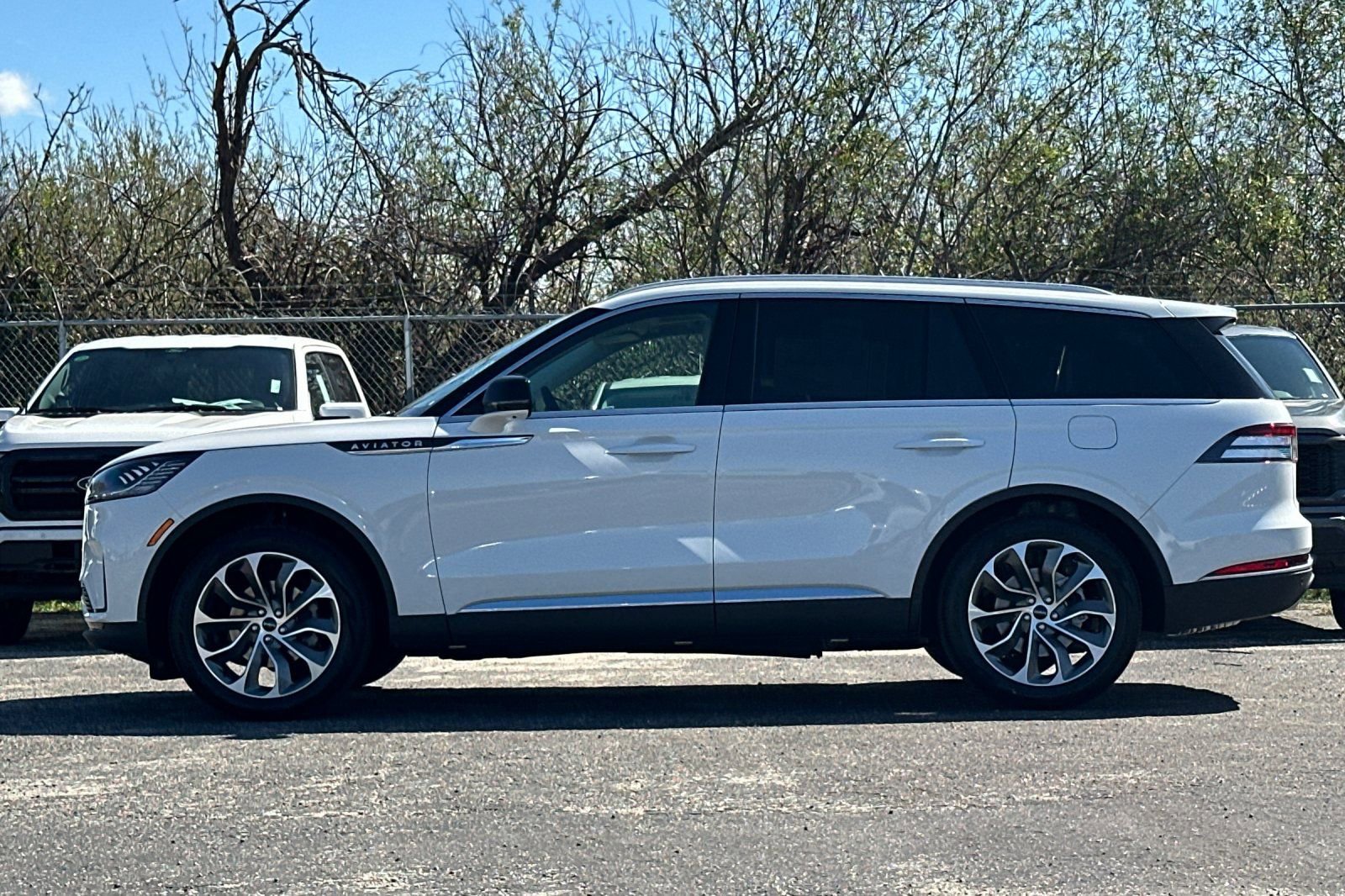 New 2026 Lincoln Aviator Reserve image 6