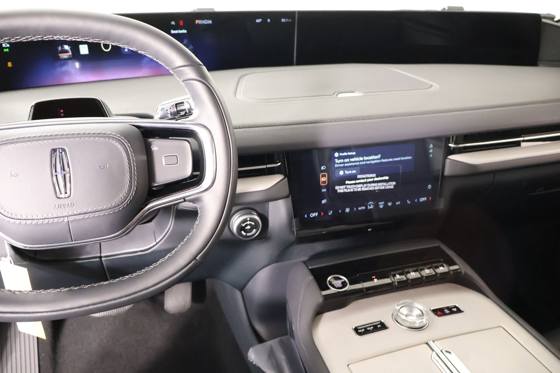 New 2026 Lincoln Navigator L Reserve AWD/4WD image 5