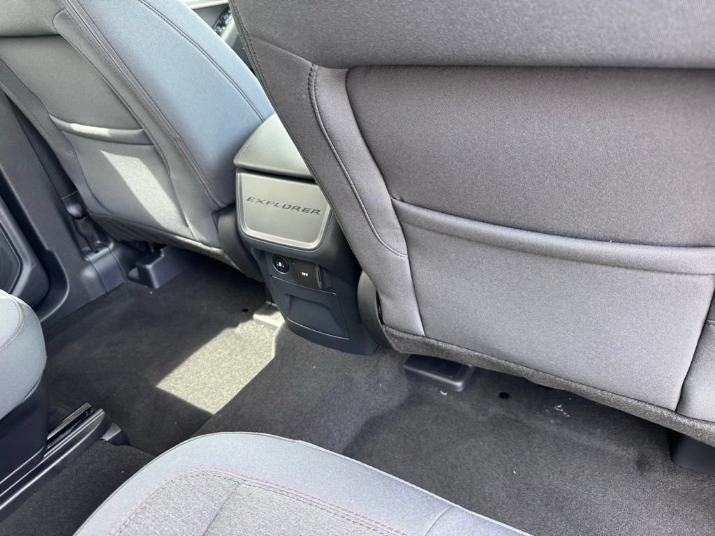 New 2026 Ford Explorer Active AWD/4WD image 18
