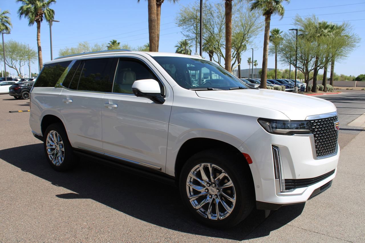 Used 2021 Cadillac Escalade Premium Luxury w/ Driver Assist Tech Package AWD/4WD image 7